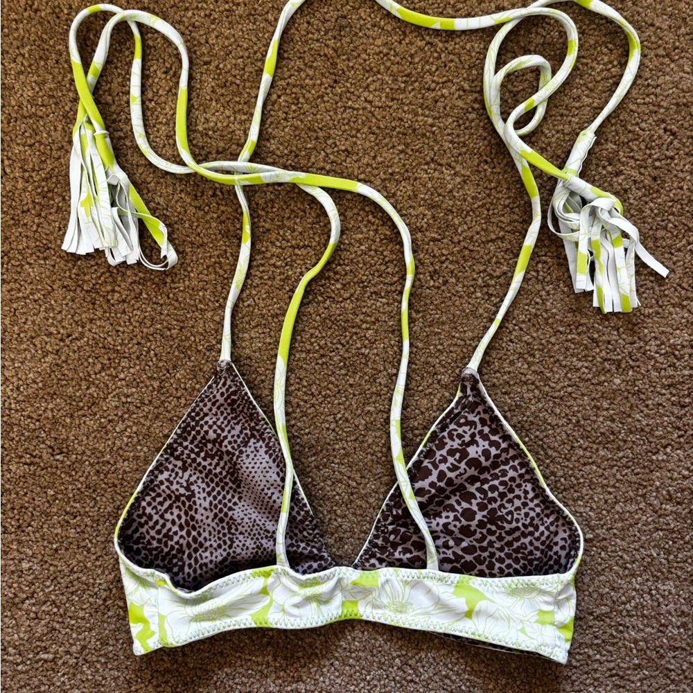 Acacia Tijuca Bikini Top - Picture 2 of 5